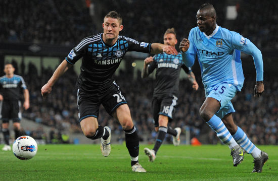 了制约他们 了制约他们